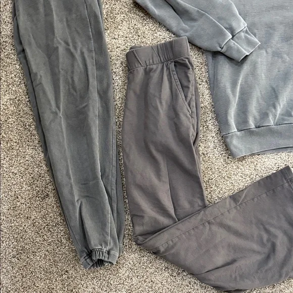 Talentless Gray Sweatshirt and Joggers Set - Picture 3 of 7